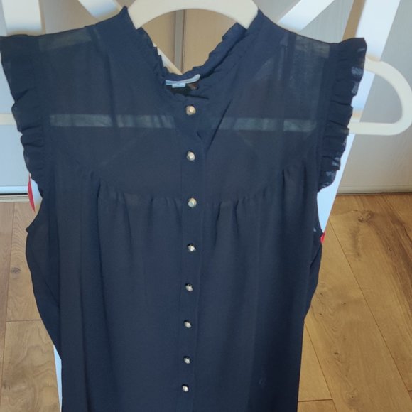 Black blouse - Picture 1 of 3